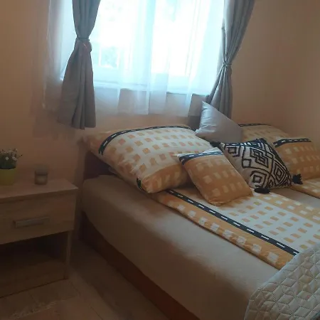 Edit Ház Apartmán