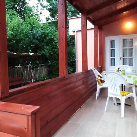 Edit Ház Apartmán